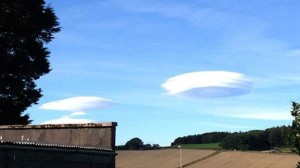 197440-these-are-the-pictures-of-clouds-in-the-aberdeenshire-sky-that-spookily-look-like-ufos-thought-by-e